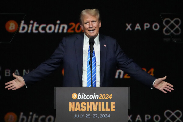 Former US President Donald Trump, a Republican presidential candidate, speaks at the Bitcoin 2024 Conference in Nashville, Tennessee on July 27 (local time). AP Yonhap News